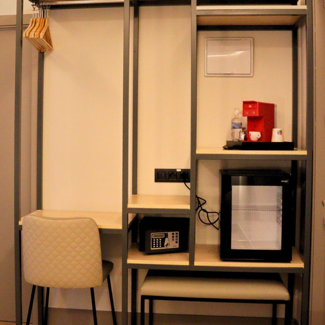 Hostal La Rua-Montera มาดริด ภายนอก รูปภาพ