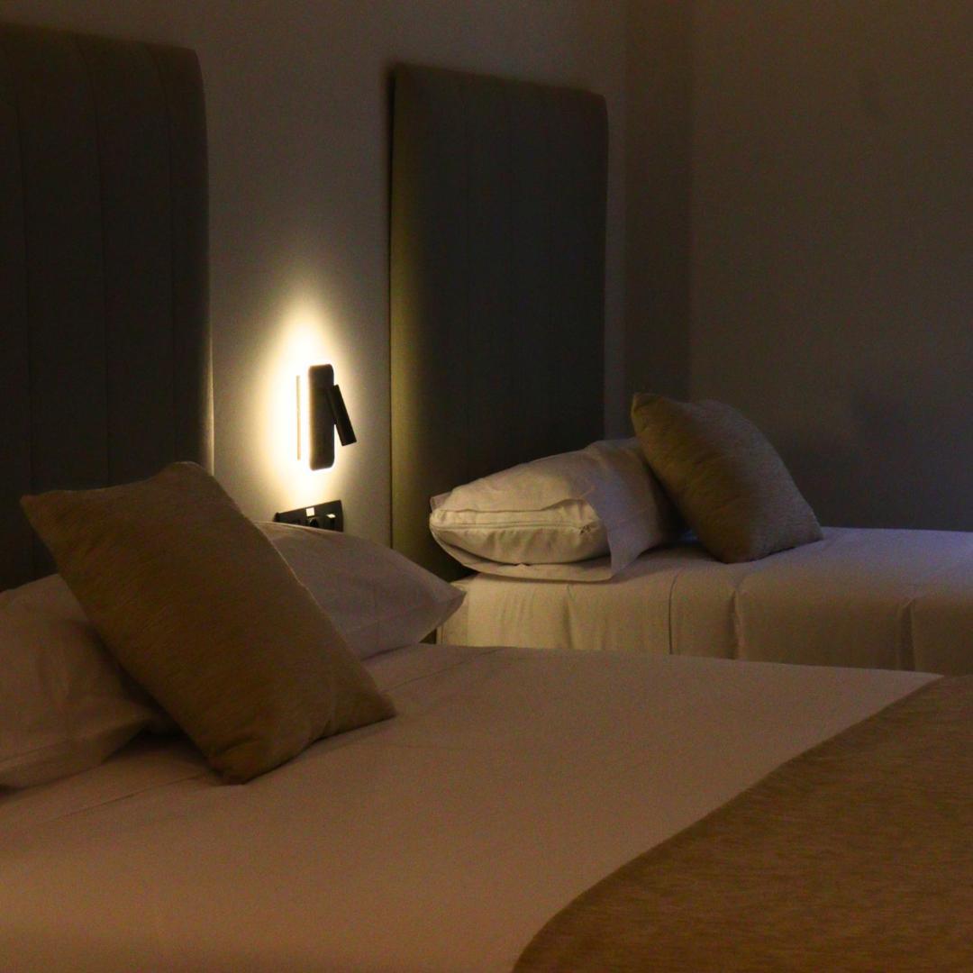Hostal La Rua-Montera มาดริด ภายนอก รูปภาพ